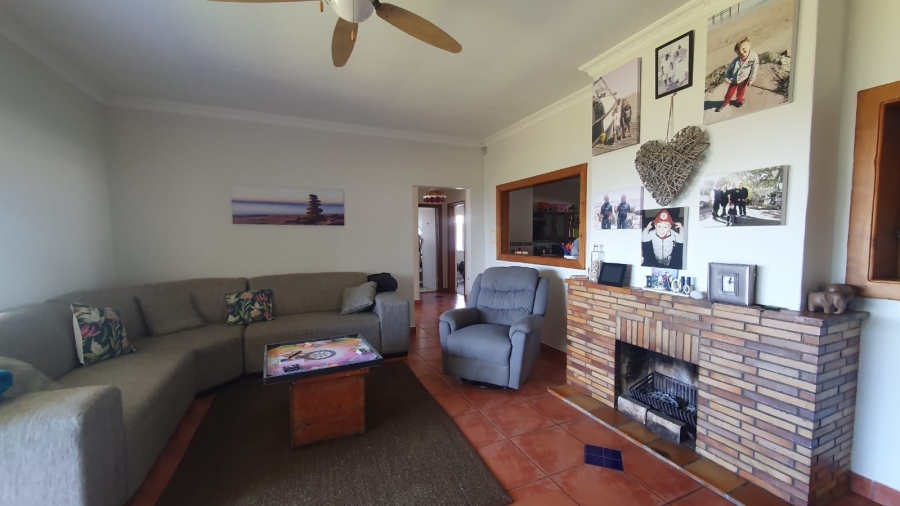 4 Bedroom Property for Sale in Stompneus Bay Western Cape
